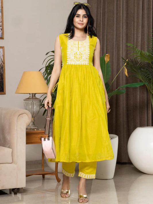 Elegant Chanderi Embroidered Set